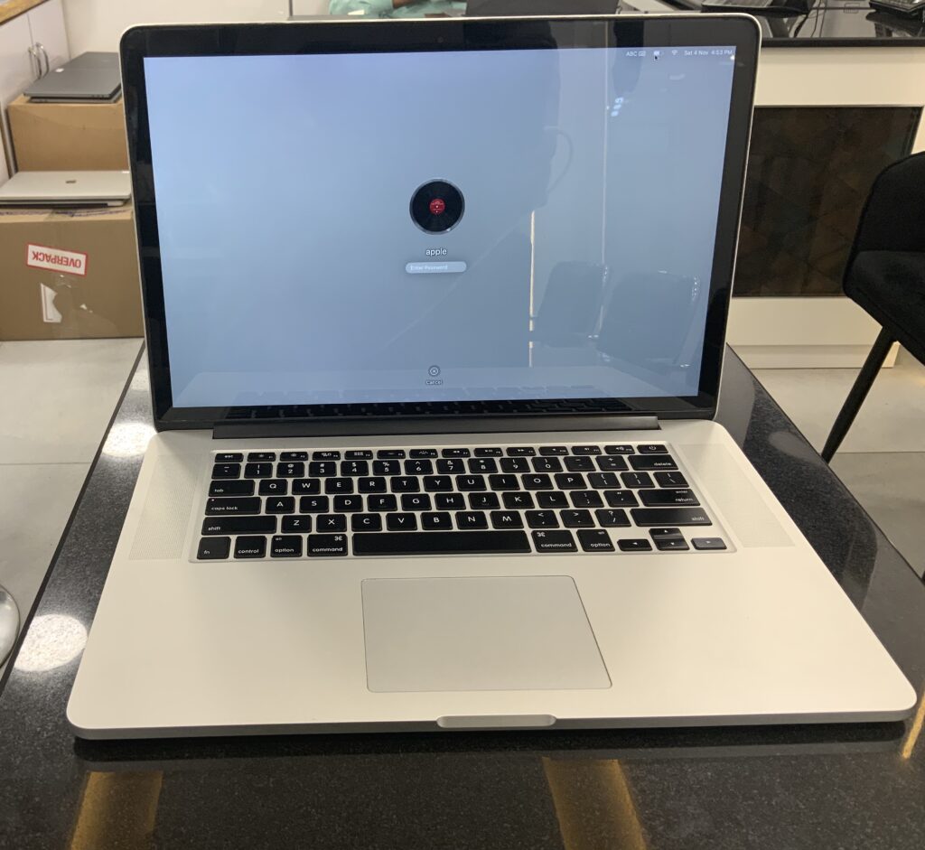 Used MacBook Pro 15 inch, 2014