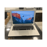 MacBook Air 2013 13 inch 128 GB Core I5 4GB RAM